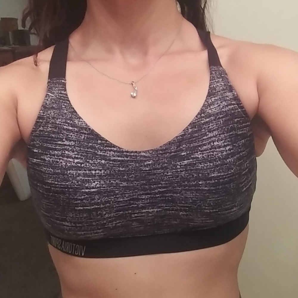 💥SOLD💥 Victoria's Secret Sports Bra
